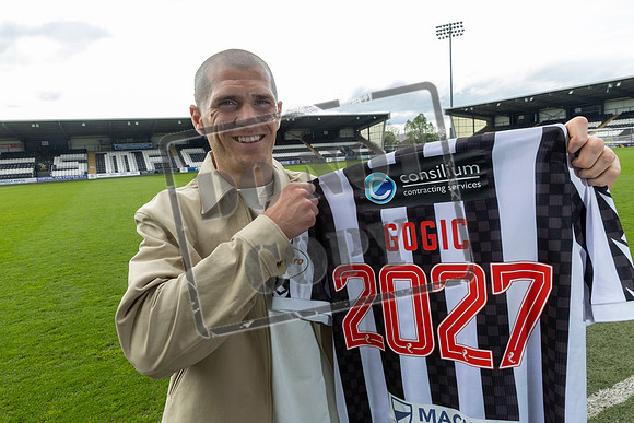 St Mirren