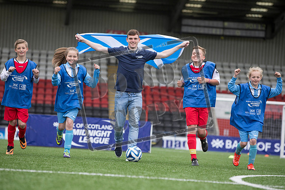 andrew robertson