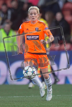Soccer - UEFA Women's Champions League - Quarter Final - Glasgow City v Paris St Germain - Excelsior Stadium