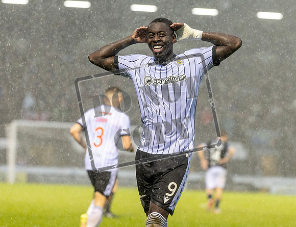 St Mirren v Dundee