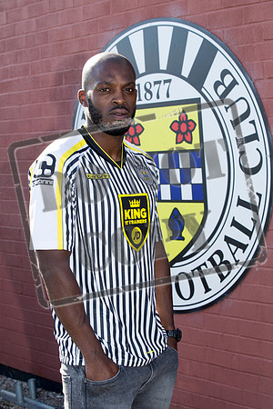 st mirren signing