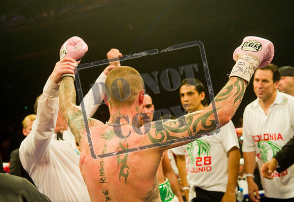 BOXING Burns
