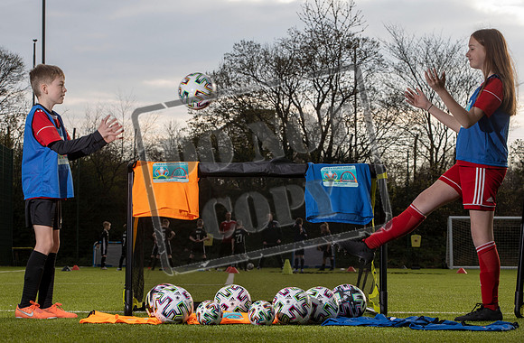 HARMONY ROW PATRON SIR ALEX FERGUSON BACKS UEFA EURO 2020 PROJECT AS GOVAN YOUTH CLUB RECEIVES LEGACY PACK
