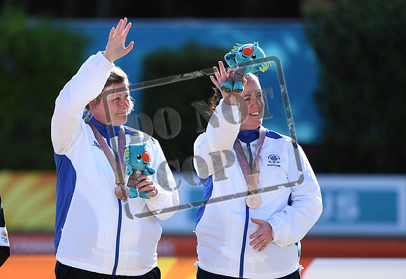 Lawn bowls 130418