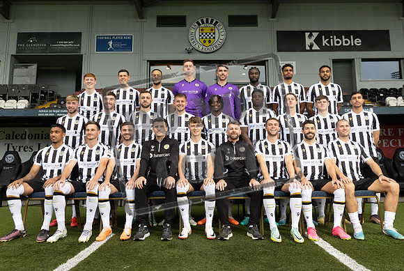 st mirren team picture