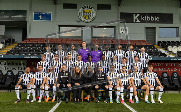 st mirren team picture