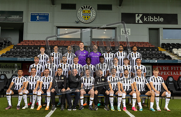 st mirren team picture