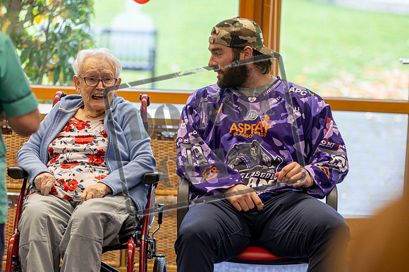 GLASGOW Clan ice hockey players will literally be giving the shirts off their backs on Armistice Day to raise money for Erskine Veterans Charity.