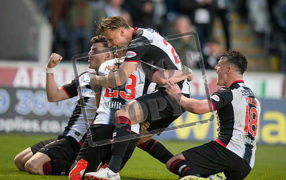 St Mirren