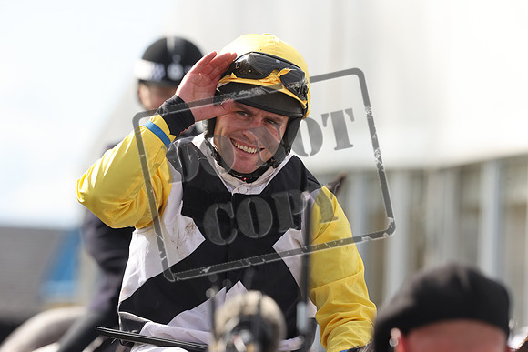 RACING Ayr