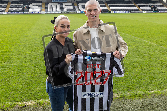 St Mirren