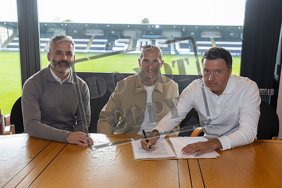 St Mirren