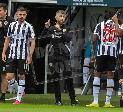 St Mirren v Arbroath