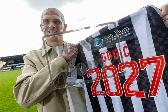 St Mirren
