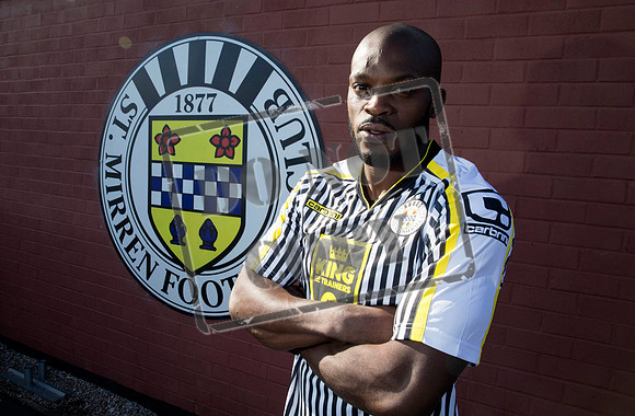 st mirren signing
