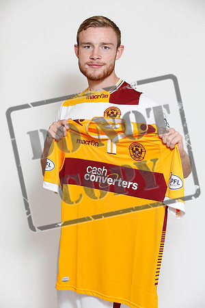 st mirren signing