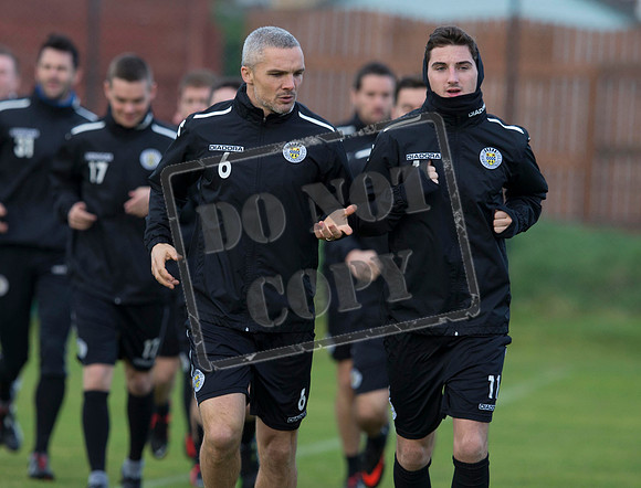 st mirren train/press