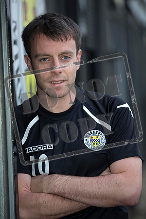 st mirren train/press
