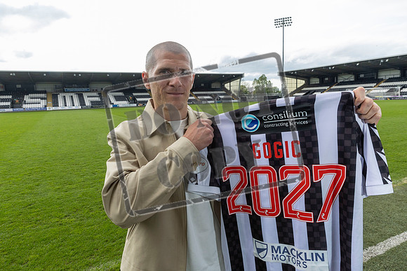 St Mirren