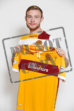 st mirren signing